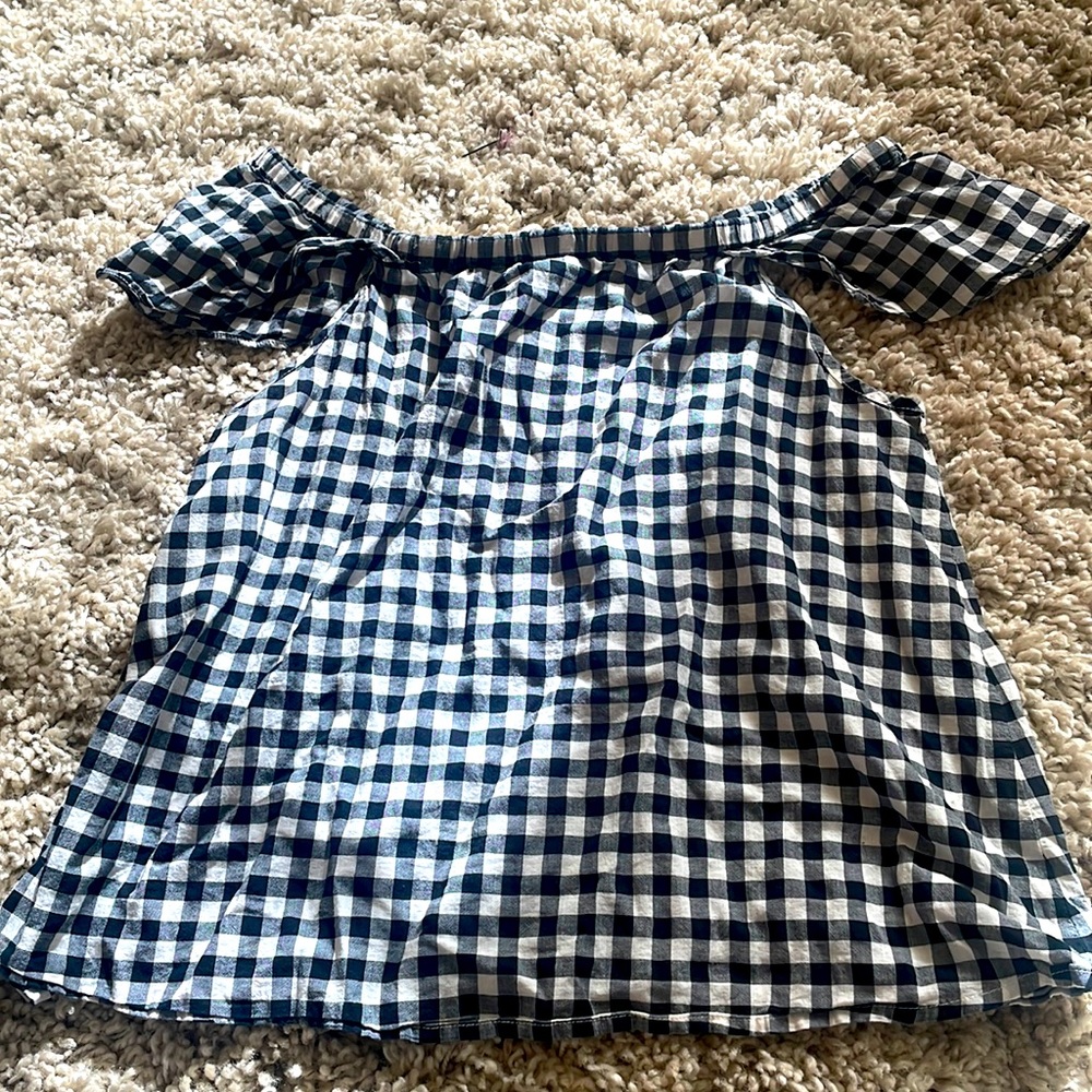 Off the shoulder very cute black and white checked shirt
